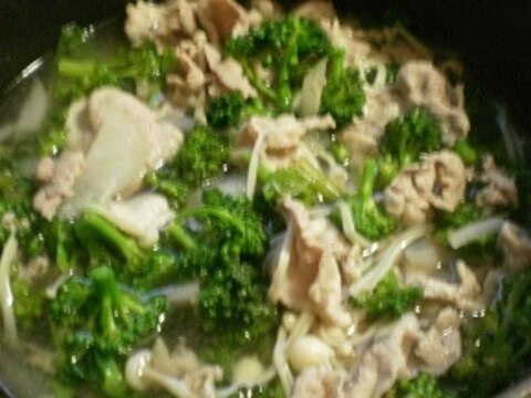 豚肉で簡単野菜スープ